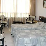 Hotel Vilobi Vilovi de Onar