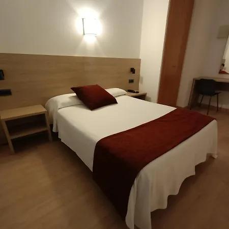 Hotel Vilobi 3*