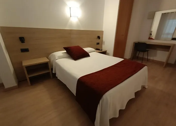 Hotel Vilobi 3*